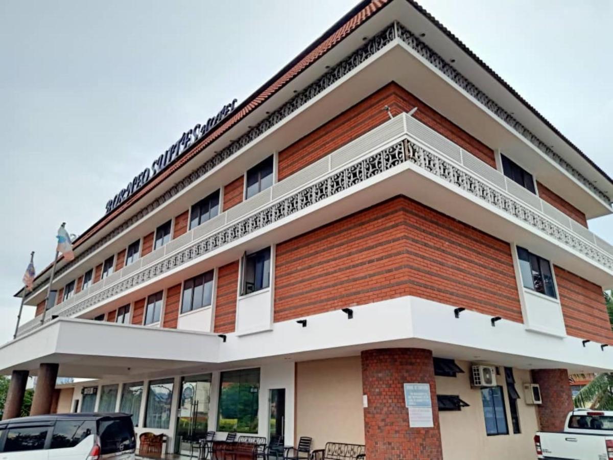 Super Oyo 90464 Borneo Suites Hotel Kota Kinabalu Zewnętrze zdjęcie