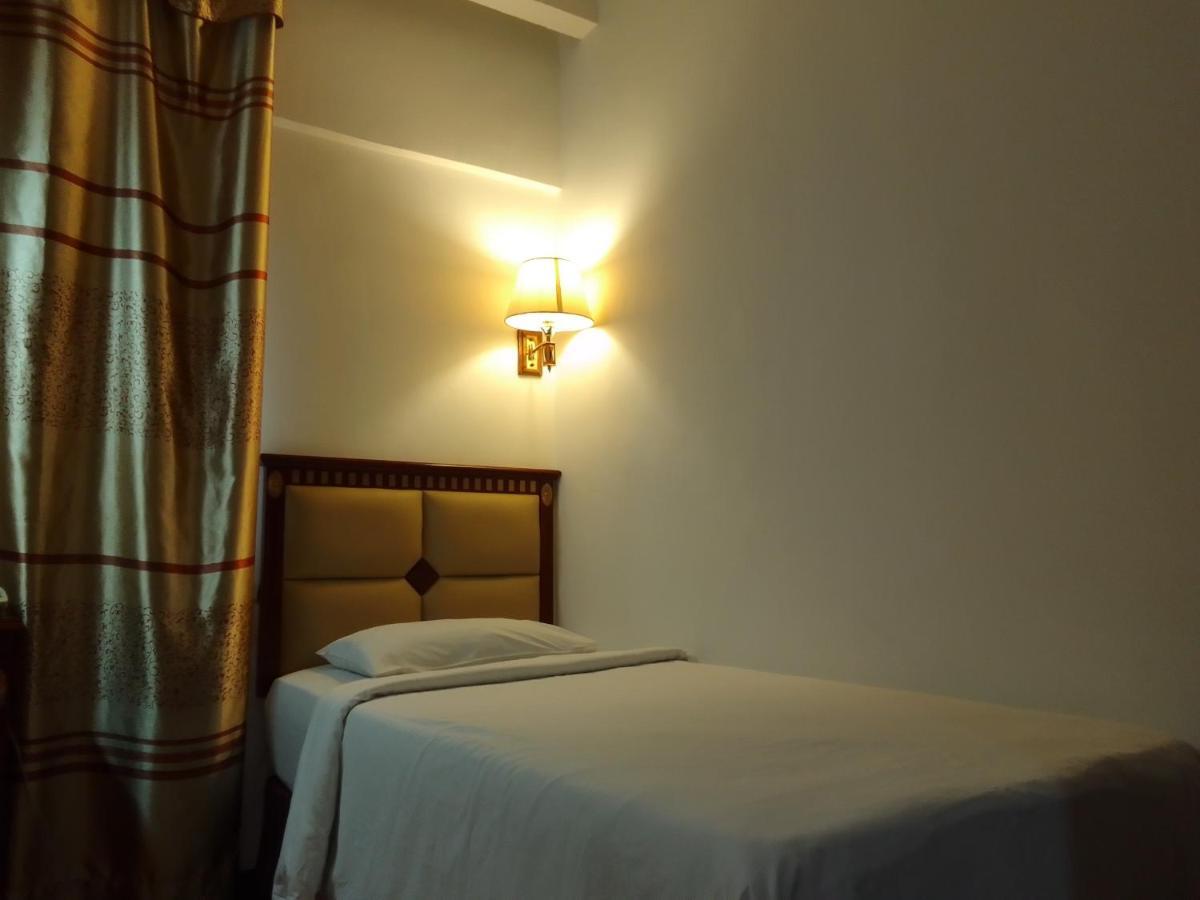 Super Oyo 90464 Borneo Suites Hotel Kota Kinabalu Zewnętrze zdjęcie