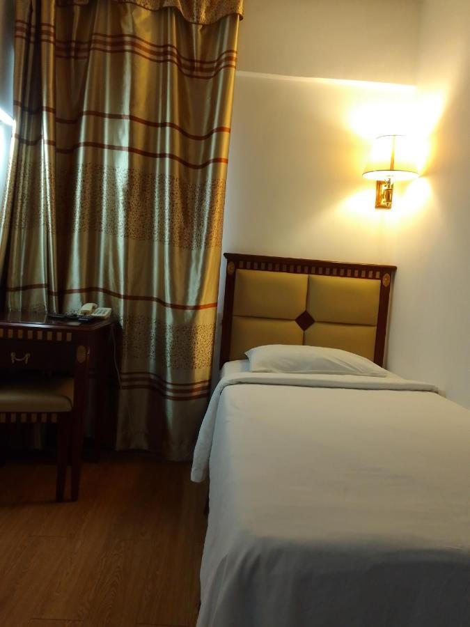 Super Oyo 90464 Borneo Suites Hotel Kota Kinabalu Zewnętrze zdjęcie