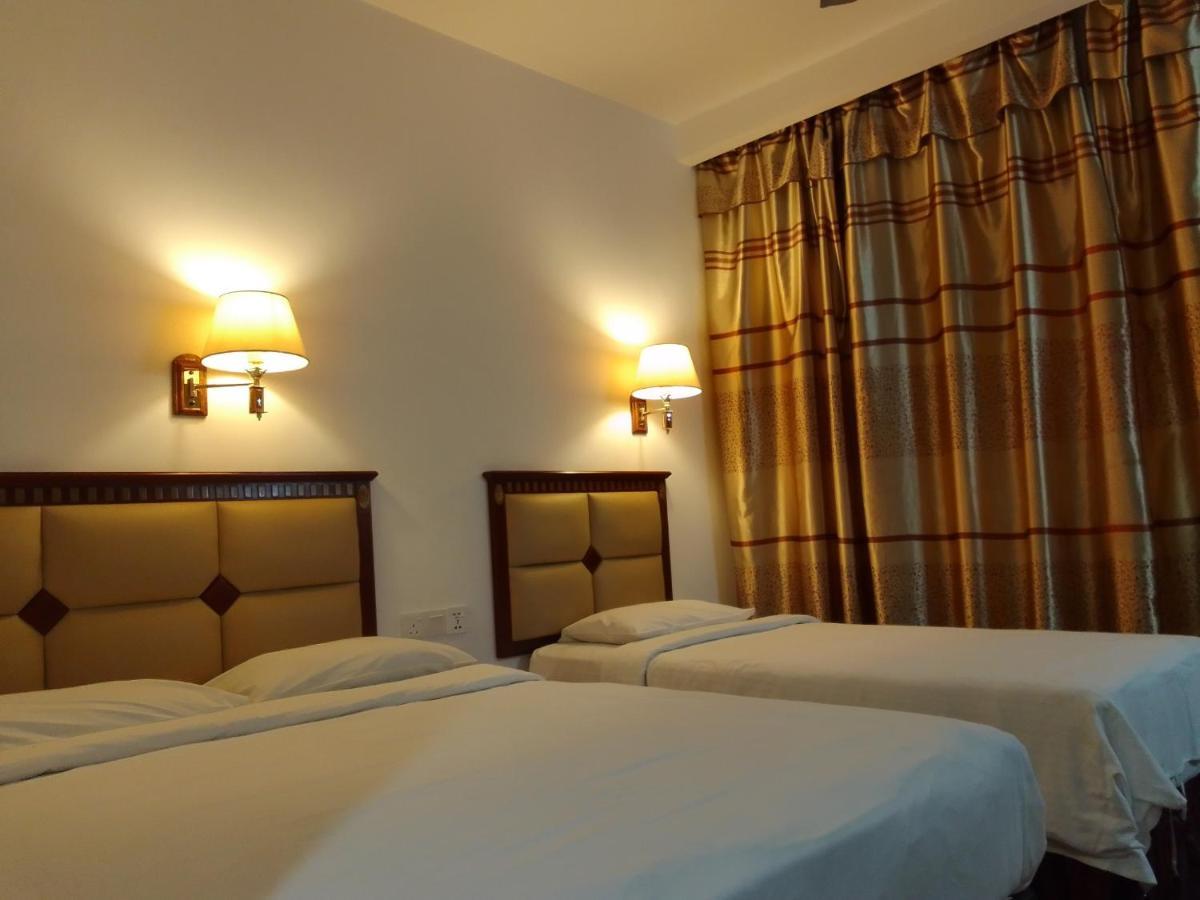 Super Oyo 90464 Borneo Suites Hotel Kota Kinabalu Zewnętrze zdjęcie