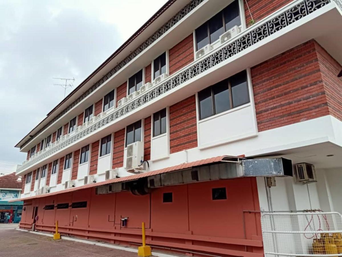 Super Oyo 90464 Borneo Suites Hotel Kota Kinabalu Zewnętrze zdjęcie